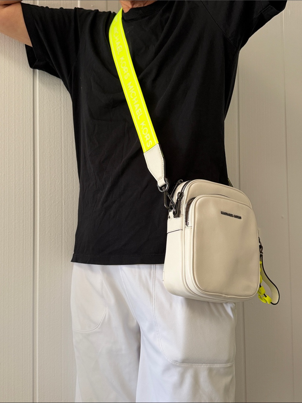 Michael Kors Double Zip Camera Crossbody Bag White & Yellow - Picture 6 of 11
